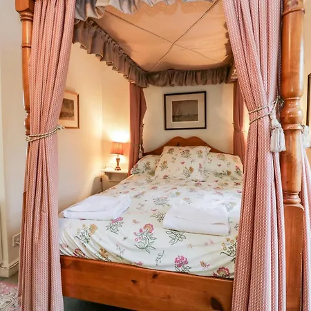 Longlands The Coach House Dom wakacyjny