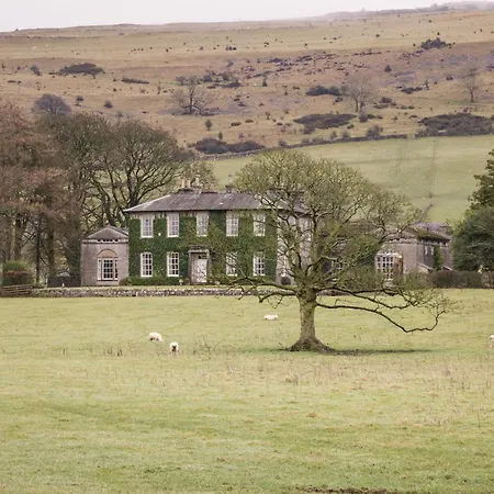 Longlands The Coach House * Cartmel