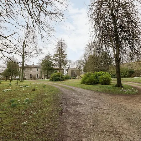 Longlands The Coach House * Cartmel
